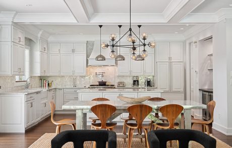 13 39-9 Bull Path Close East Hampton 0969 DiningKitchen