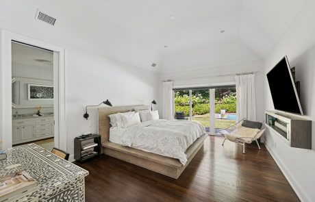 15 41-9 Bull Path Close East Hampton 0989 PrimaryBedroom