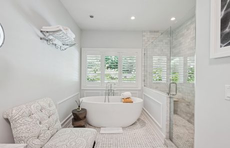 17 43-9 Bull Path Close East Hampton 1009 PrimaryBathroom