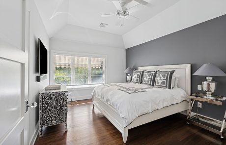 23 47-9 Bull Path Close East Hampton 1029 Bedroom