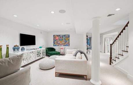 25 52-9 Bull Path Close East Hampton 1059 LowerLvlDen