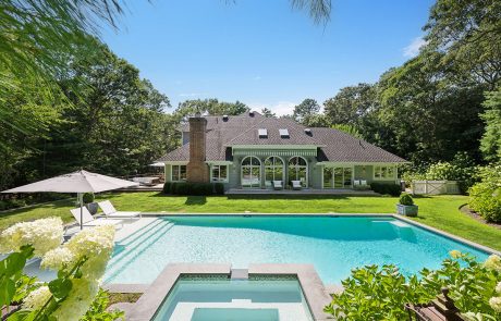 415-9 Bull Path Close East Hampton 0863 Rear-Pool