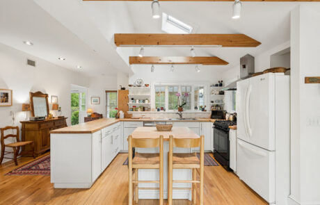 23-25 Carver St Sag Harbor 6218 Kitchen